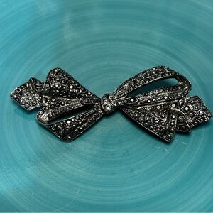 Beautiful Marcasite Bow Brooch